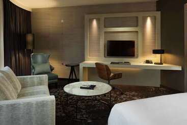 هتل Hilton Amsterdam Airport Schiphol