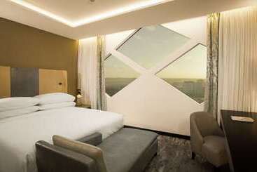 هتل Hilton Amsterdam Airport Schiphol