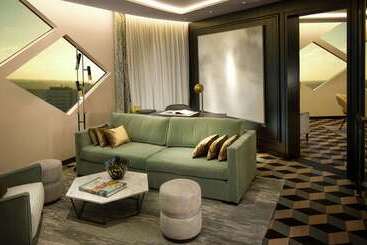 هتل Hilton Amsterdam Airport Schiphol