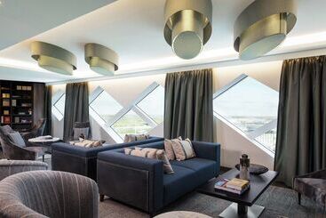 هتل Hilton Amsterdam Airport Schiphol