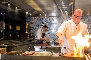 هتل Hilton Amsterdam Airport Schiphol