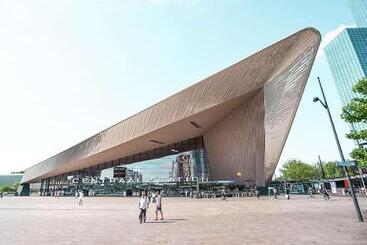 هتل Hilton Rotterdam