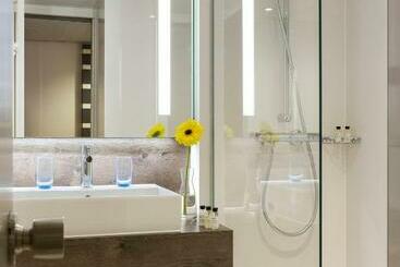 هتل Holiday Inn Amsterdam, An Ihg