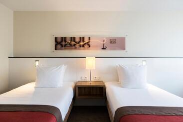 هتل Holiday Inn Eindhoven Centre, An Ihg