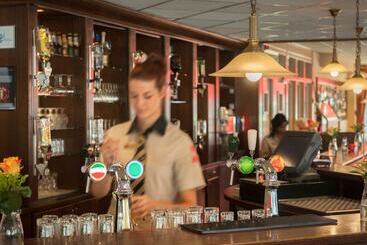 ホテル Ibis Tilburg
