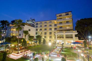 هتل Kathmandu Grand