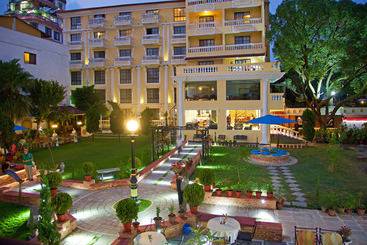 هتل Kathmandu Grand