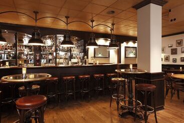 هتل NH Capelle Rotterdam