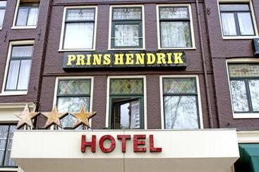 هتل Prins Hendrik