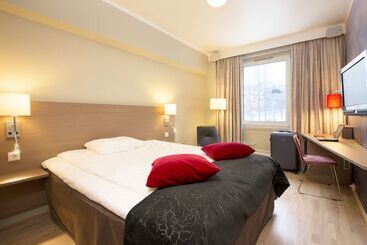 Отель Scandic Grand Tromsø