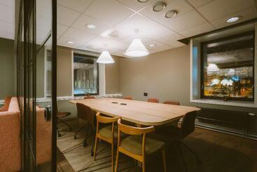 Отель Scandic Grand Tromsø