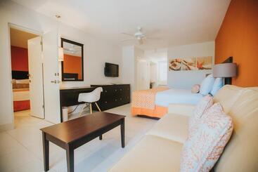 Talk Of The Town Beach Hotel & Beach Club By Gh Hoteles