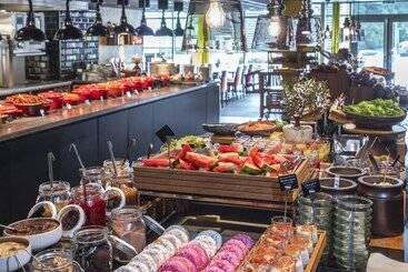 Thon Hotel Bergen Airport