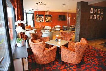 Van Der Valk Hotel Akersloot / A9 Alkmaar
