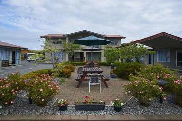 Aachen Place Motel