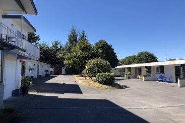 Adelphi Motel