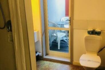 Gateway International Motel