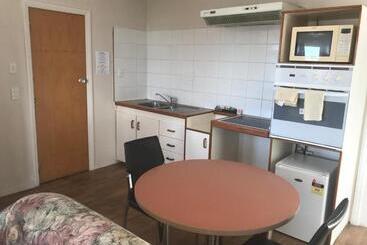Gateway International Motel
