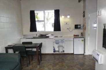 Greymouth Kiwi Holiday Park & Motels