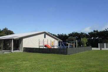 Greymouth Kiwi Holiday Park & Motels