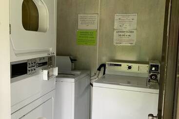 Greymouth Kiwi Holiday Park & Motels