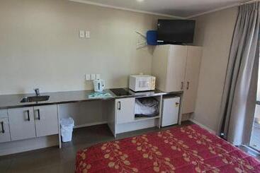 هتل Aspree Motor Inn