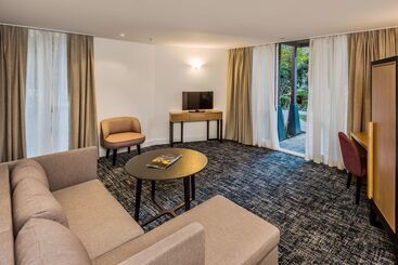 هتل Chateau On The Park  Christchurch, A Doubletree By Hilton