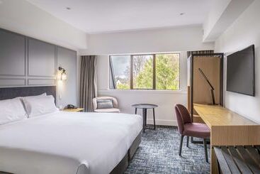 هتل Chateau On The Park  Christchurch, A Doubletree By Hilton