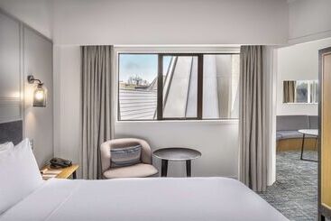 هتل Chateau On The Park  Christchurch, A Doubletree By Hilton