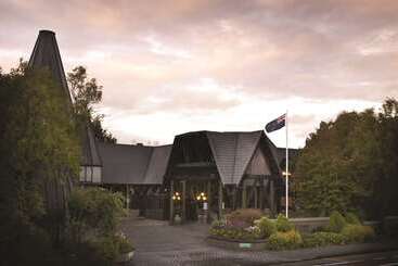 هتل Chateau On The Park  Christchurch, A Doubletree By Hilton