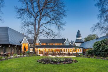 هتل Chateau On The Park  Christchurch, A Doubletree By Hilton