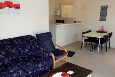 هتل Cheviot Park Motor Lodge