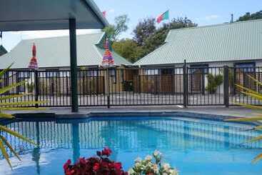هتل Cheviot Park Motor Lodge