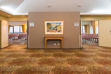 Copthorne Hotel & Resort Lakefront Queenstown
