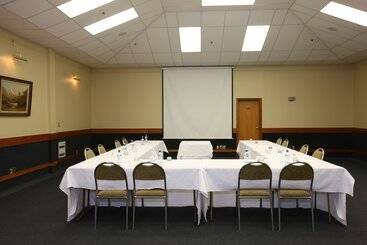 Distinction Te Anau Hotel & Villas