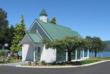 Distinction Te Anau Hotel & Villas