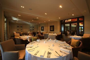 Distinction Te Anau Hotel & Villas