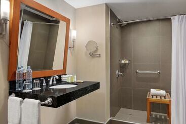 ホテル Doubletree By Hilton Lima Miraflores El Pardo