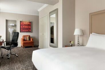 ホテル Doubletree By Hilton Lima Miraflores El Pardo