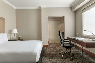 ホテル Doubletree By Hilton Lima Miraflores El Pardo