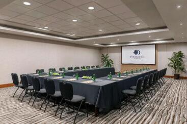 ホテル Doubletree By Hilton Lima Miraflores El Pardo