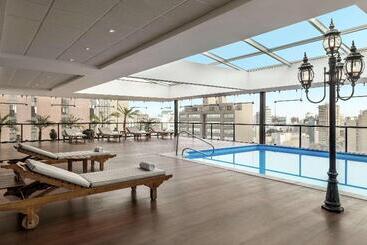ホテル Doubletree By Hilton Lima Miraflores El Pardo