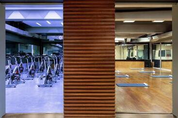 ホテル Doubletree By Hilton Lima Miraflores El Pardo