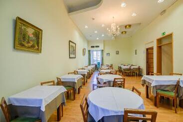 هتل Inn Rossio