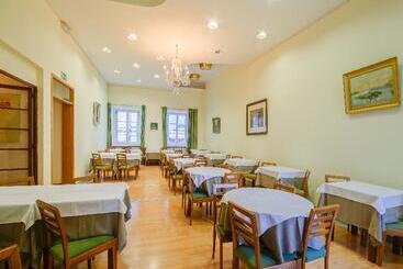 هتل Inn Rossio