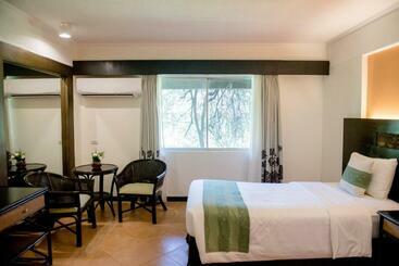 호텔 Montebello Villa