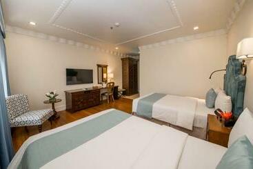 호텔 Montebello Villa