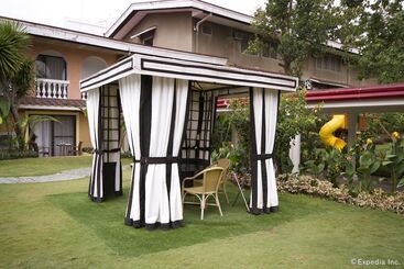 هتل Montebello Villa