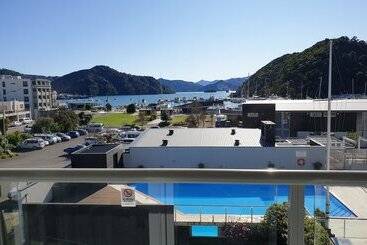 هتل Picton Yacht Club
