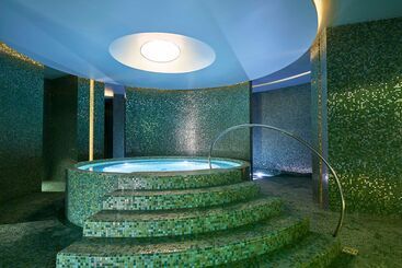 Savoy Palace, The Leading Hotels of The World Savoy Signature